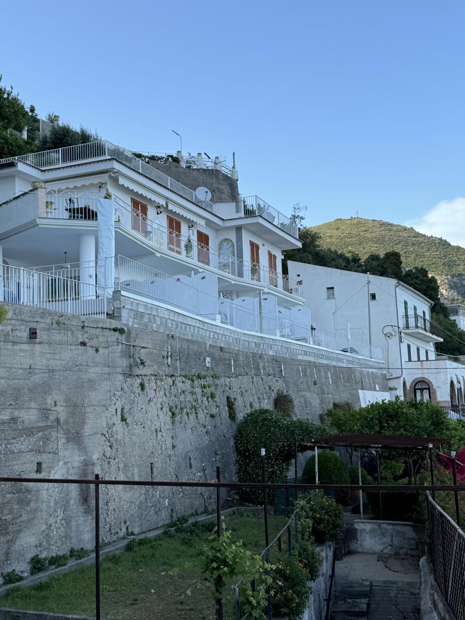 Mar-Isa Amalfi Coast Hotel Vietri sul Mare Exterior photo