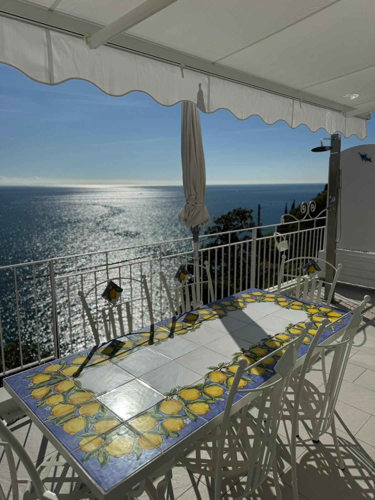 Mar-Isa Amalfi Coast Hotel Vietri sul Mare Exterior photo